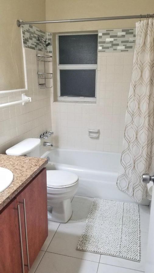 Glam 2 Bedroom Apartment Close To Nsu In Cooper City Luaran gambar